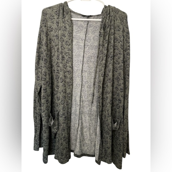 Lucky Brand Sweaters - Lucky Brand Open Front Hooded Cardigan Grey Green Leopard print sweater